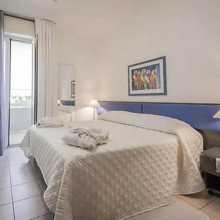 Hotel Domus 3* Marina di Massa